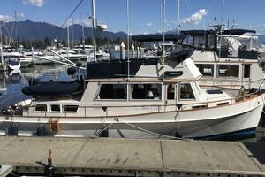 ENDEAVOR 42ft Grand Banks Yacht For Sale