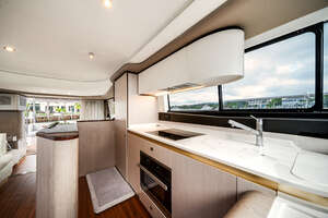 2022 Azimut 60 FLY thumbnail 48