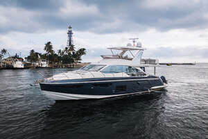 2022 Azimut 60 FLY thumbnail 3