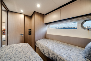 60ft Azimut Yacht For Sale