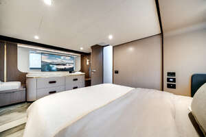 2022 Azimut 60 FLY thumbnail 29
