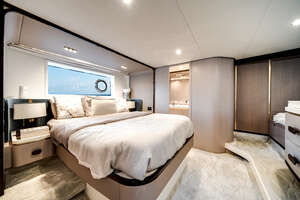 2022 Azimut 60 FLY thumbnail 21