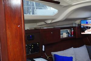 Semper Paratus 37ft Hunter Yacht For Sale