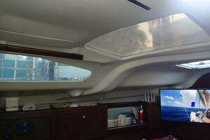 1997 Hunter 376 thumbnail 42