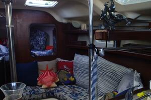 Semper Paratus 37ft Hunter Yacht For Sale