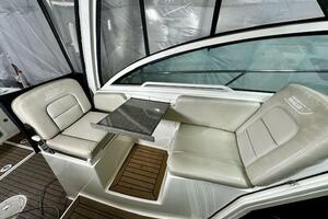 28ft Boston Whaler Yacht For Sale