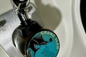 28ft Boston Whaler Yacht For Sale