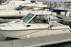 28ft Boston Whaler Yacht For Sale