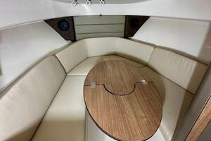 28ft Boston Whaler Yacht For Sale