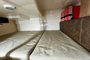 28ft Boston Whaler Yacht For Sale