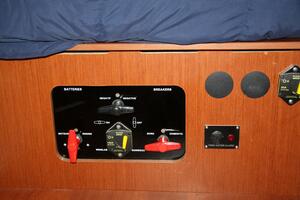 Knot On Call 41ft Beneteau Yacht For Sale