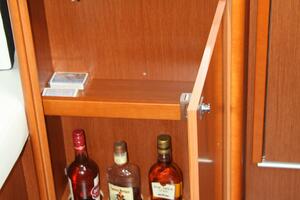 Knot On Call 41ft Beneteau Yacht For Sale
