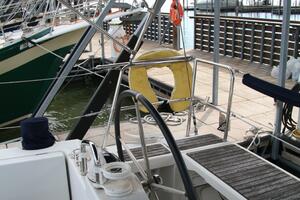 Knot On Call 41ft Beneteau Yacht For Sale
