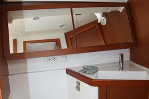 Knot On Call 41ft Beneteau Yacht For Sale