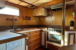 1986 Custom Hansen 48 Pilothouse Trawler thumbnail 7