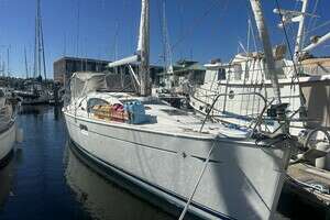 2007 Jeanneau 42DS thumbnail 1