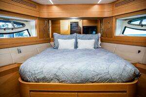 2013 Pershing thumbnail 18