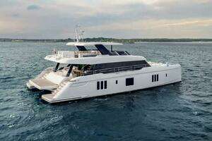 FAT CAT 2024 SUNREEF YACHTS 80 Sunreef Power Yacht For Sale in West Palm Beach FL