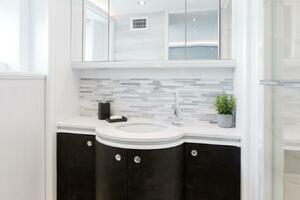 CRESCENT LADY 117ft Crescent Yacht For Sale