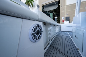 39ft Everglades Yacht For Sale