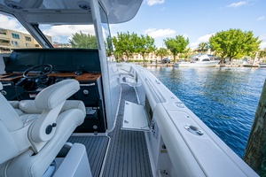 39ft Everglades Yacht For Sale