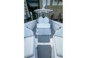 2020 Everglades 395 Center Console thumbnail 7