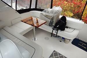 Knot 2 Day 33ft Sea Ray Yacht For Sale