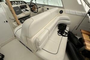 Knot 2 Day 33ft Sea Ray Yacht For Sale