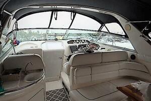 Knot 2 Day 33ft Sea Ray Yacht For Sale