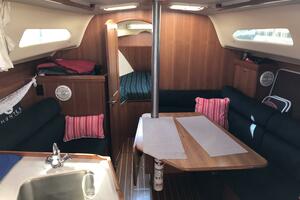 Sono 30ft Hunter Yacht For Sale