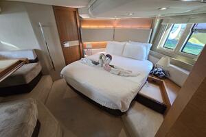 60ft Azimut Yacht For Sale