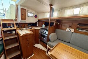Halcyon 35ft Niagara Yacht For Sale