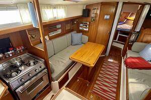 Halcyon 35ft Niagara Yacht For Sale