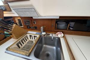 Halcyon 35ft Niagara Yacht For Sale