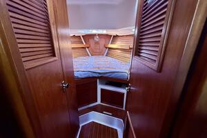 Halcyon 35ft Niagara Yacht For Sale