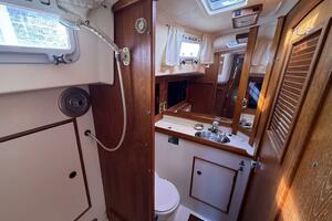 Halcyon 35ft Niagara Yacht For Sale