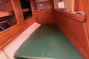 Halcyon 35ft Niagara Yacht For Sale