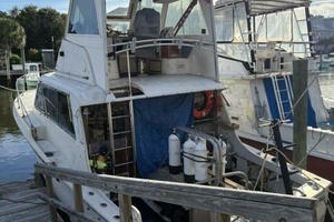 Atlantis 42ft Hatteras Yacht For Sale
