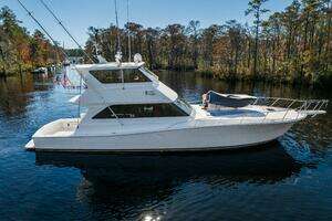 1999 Viking 58 Enclosed Flybridge thumbnail 1