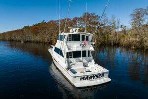 1999 Viking 58 Enclosed Flybridge thumbnail 11