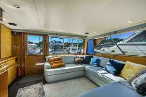 1999 Viking 58 Enclosed Flybridge thumbnail 13