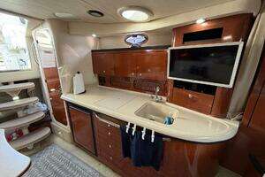 2004 Sea Ray 340 Sundancer thumbnail 21