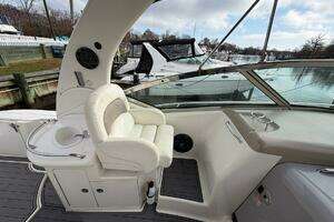 2004 Sea Ray 340 Sundancer thumbnail 7