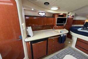 2004 Sea Ray 340 Sundancer thumbnail 19