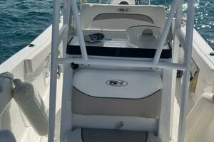 23ft Sea Hunt Yacht For Sale