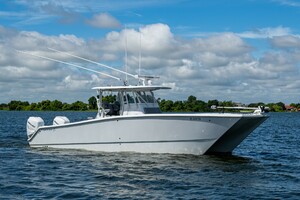 34ft Freeman Yacht For Sale