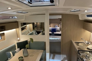 37ft Beneteau Yacht For Sale