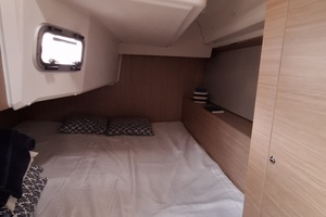 37ft Beneteau Yacht For Sale