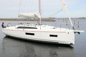 37ft Beneteau Yacht For Sale