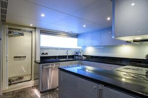 ZEPHYR 100ft Ocean Alexander Yacht For Sale